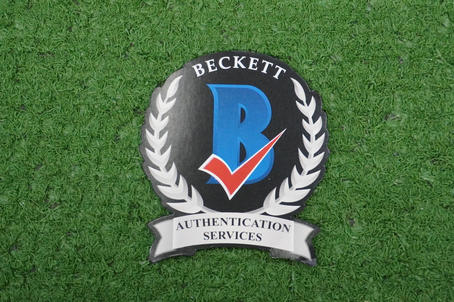 JULIO RUIZ SIGNED 8X10 PHOTO BAS COA