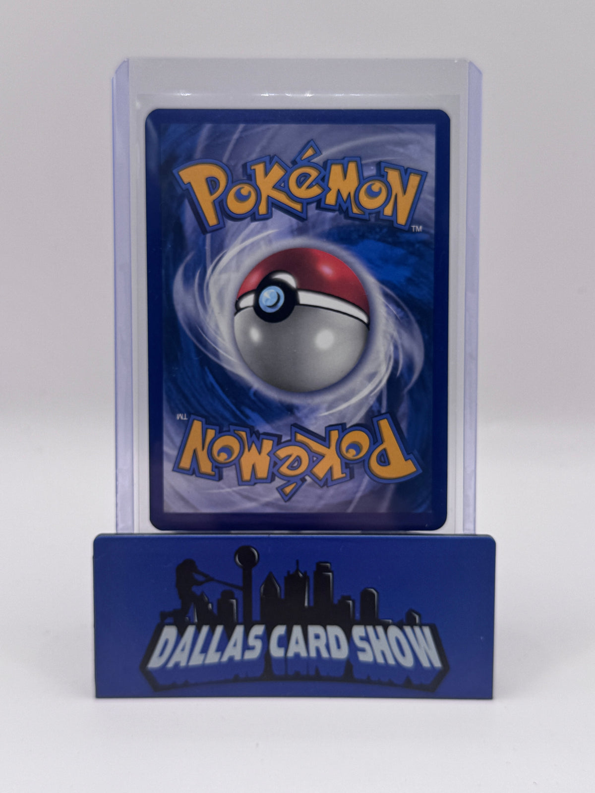 2011 Pokemon - Reshiram (Full Art) - 113/114 Black & White Base Set NM