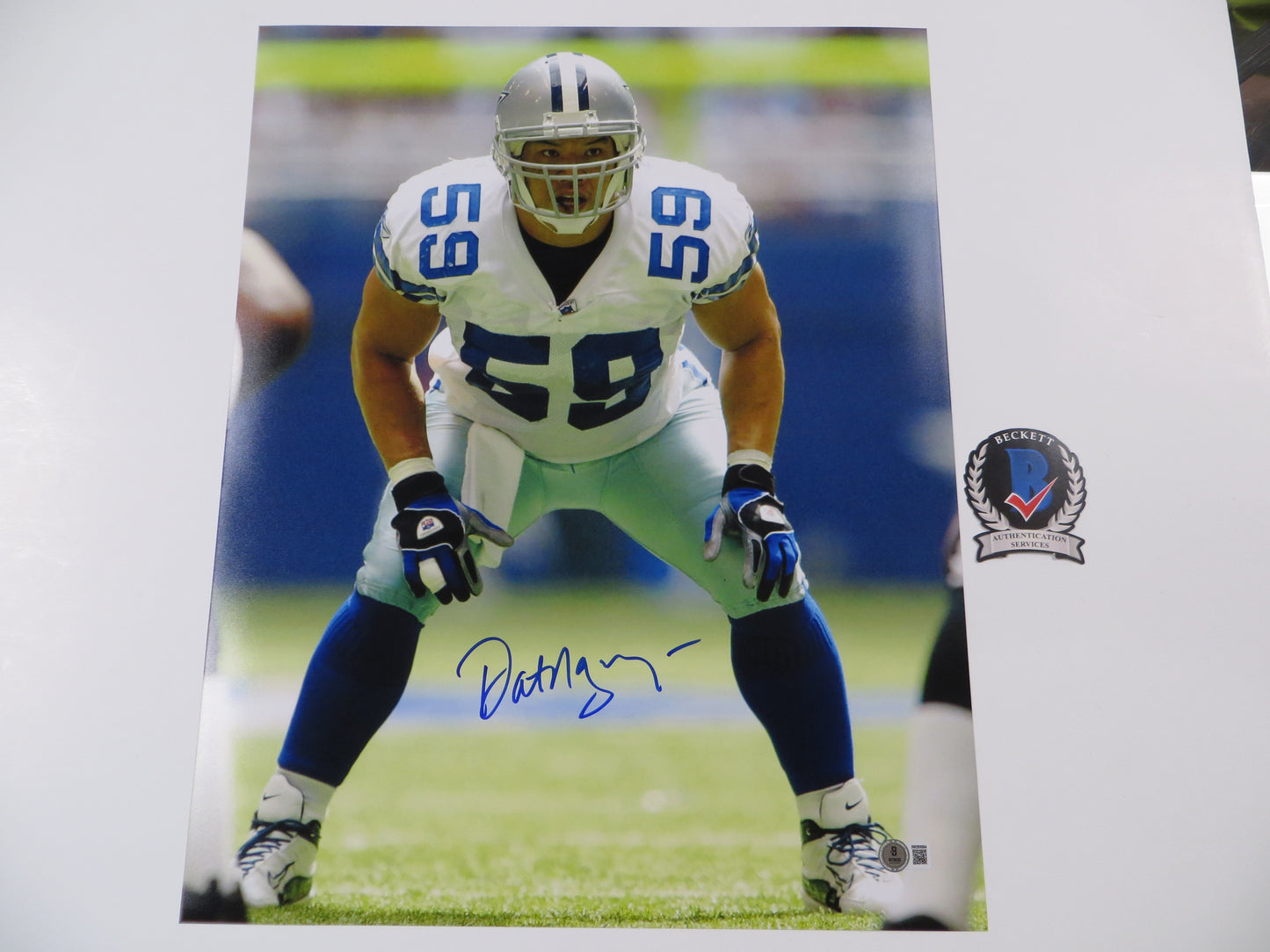 DAT NGUYEN DALLAS COWBOYS SIGNED 16x20 PHOTO Texas A&M Aggies FOCUSED BAS