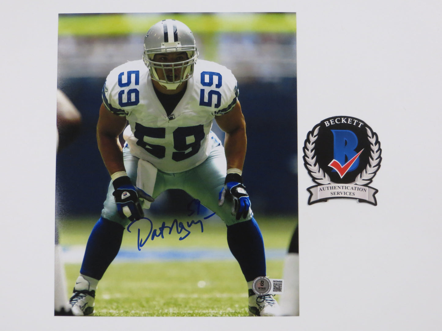 DAT NGUYEN DALLAS COWBOYS SIGNED 8x10 PHOTO Texas A&M Aggies FOCUSED BAS