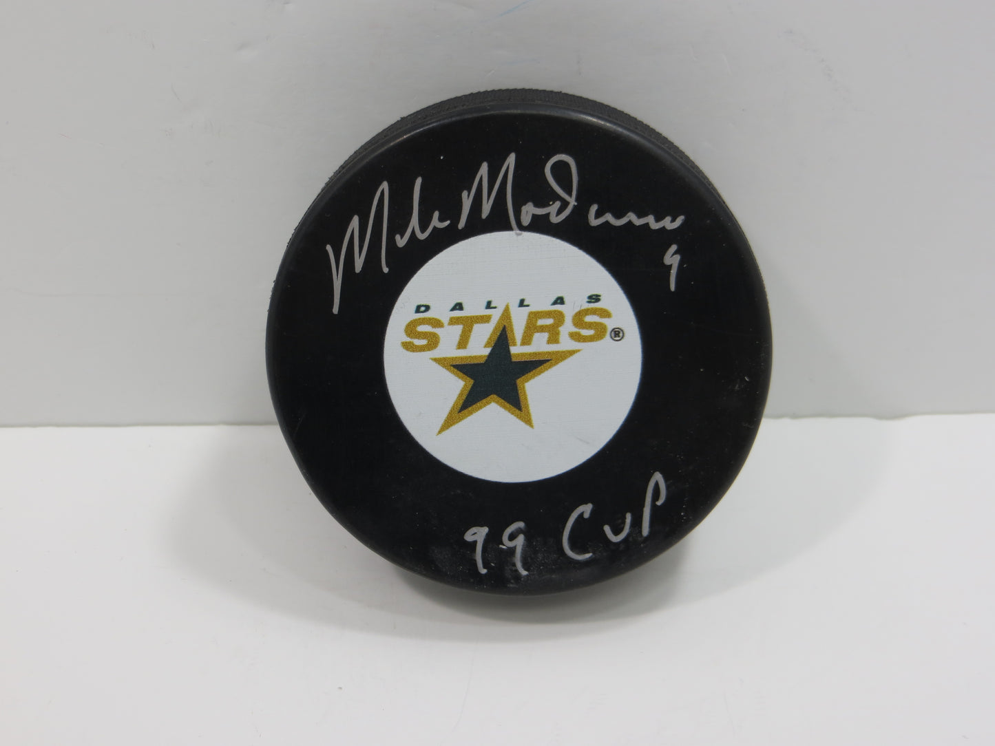 MIKE MODANO DALLAS STARS SIGNED HOCKEY PUCK w/99 Cup North Stars BAS COA