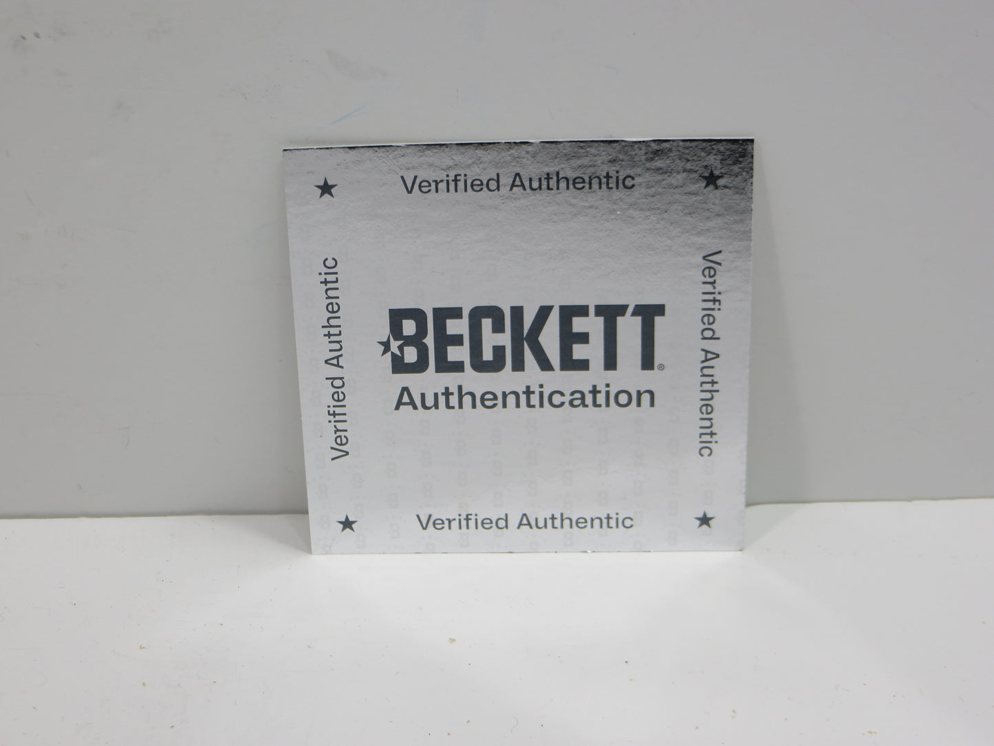 BRETT HULL DALLAS STARS SIGNED AUTHENTIC HOCKEY PUCK BAS COA