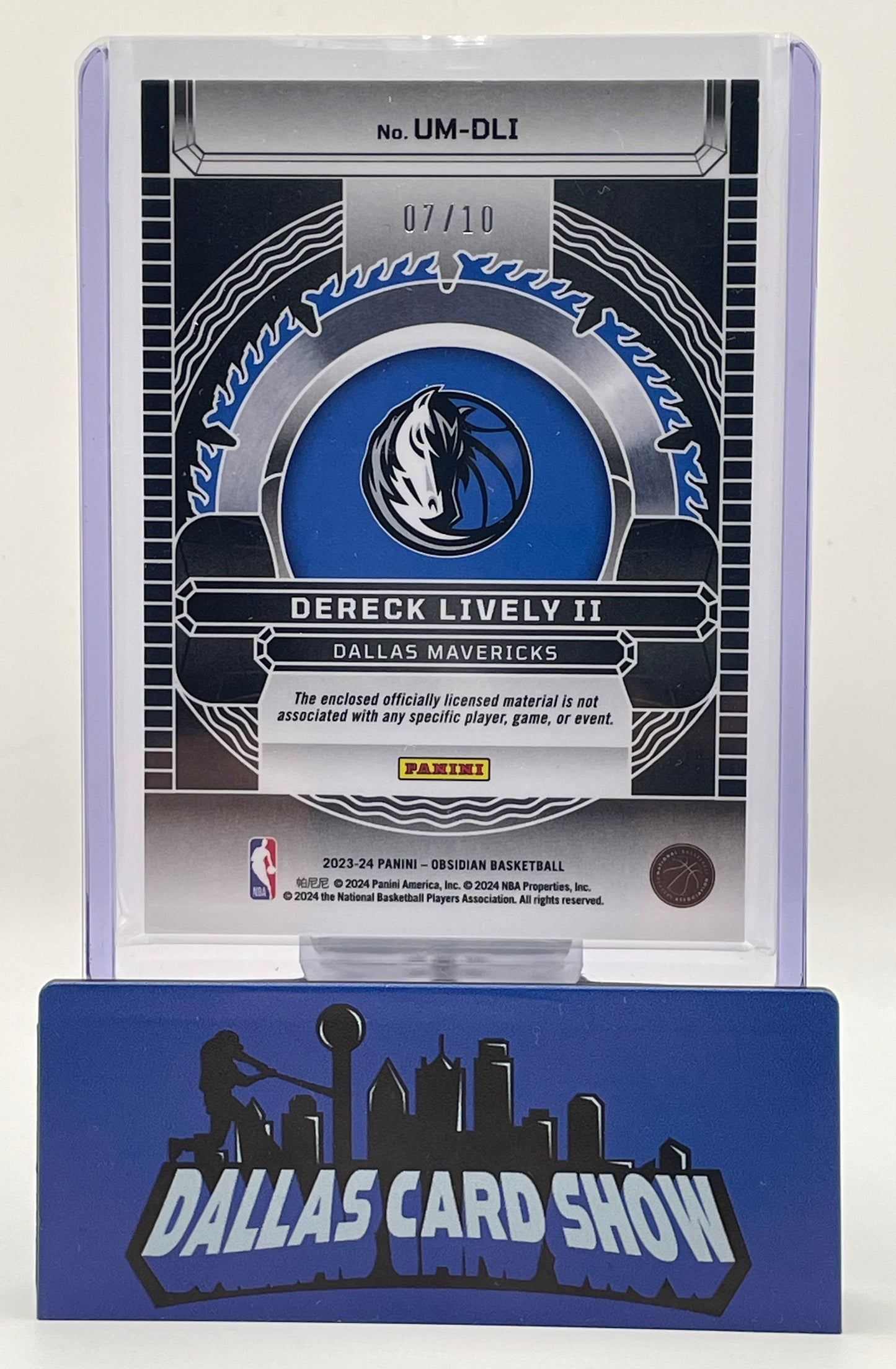 2023-24 Panini Obsidian #UM-DLI Dereck Lively Unbreakable Gold Mojo Relic /10