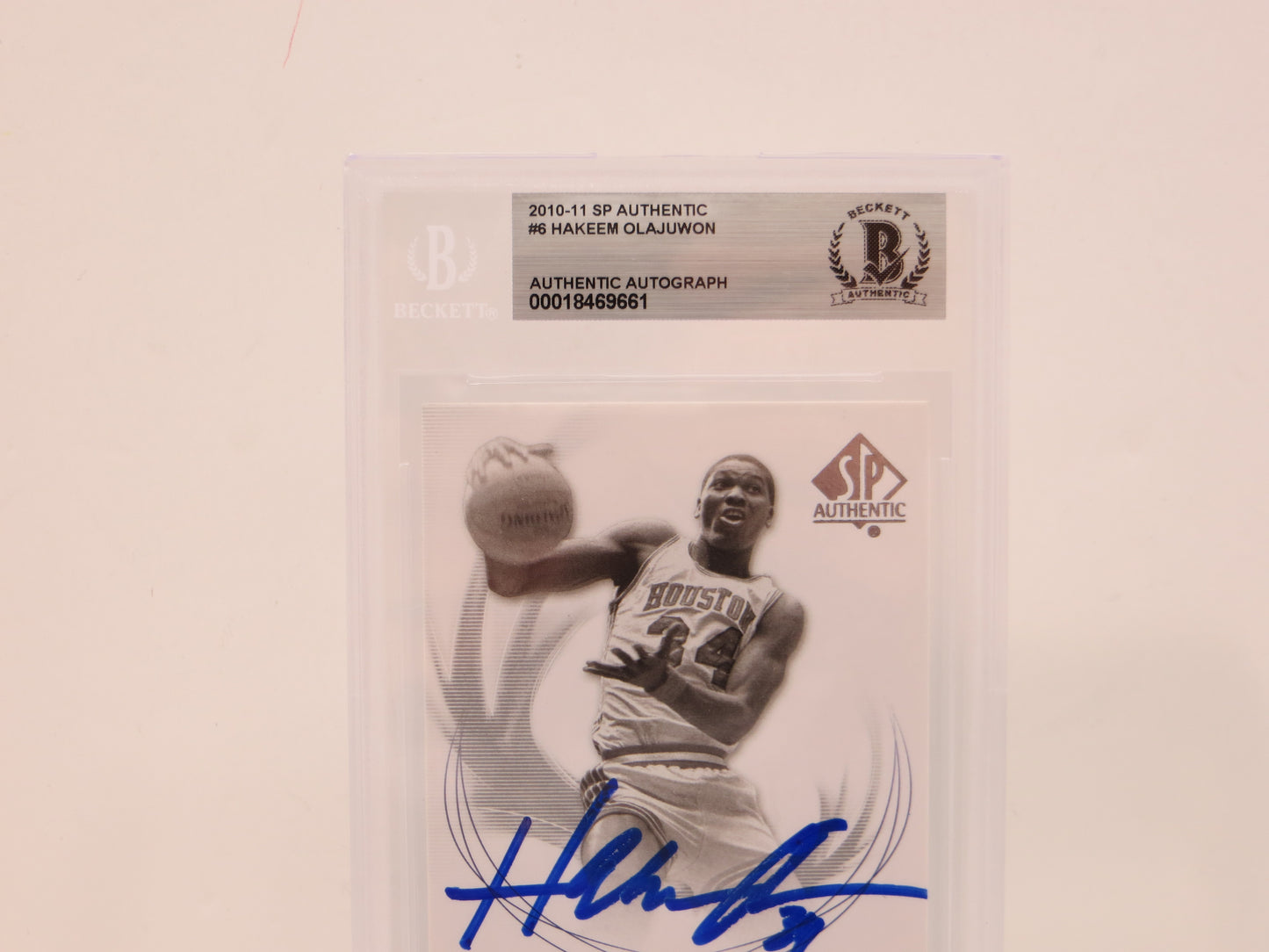 HAKEEM OLAJUWON SIGNED 2010-11 SP Authentic #6 BGS BAS SLAB Houston Rockets Cougars