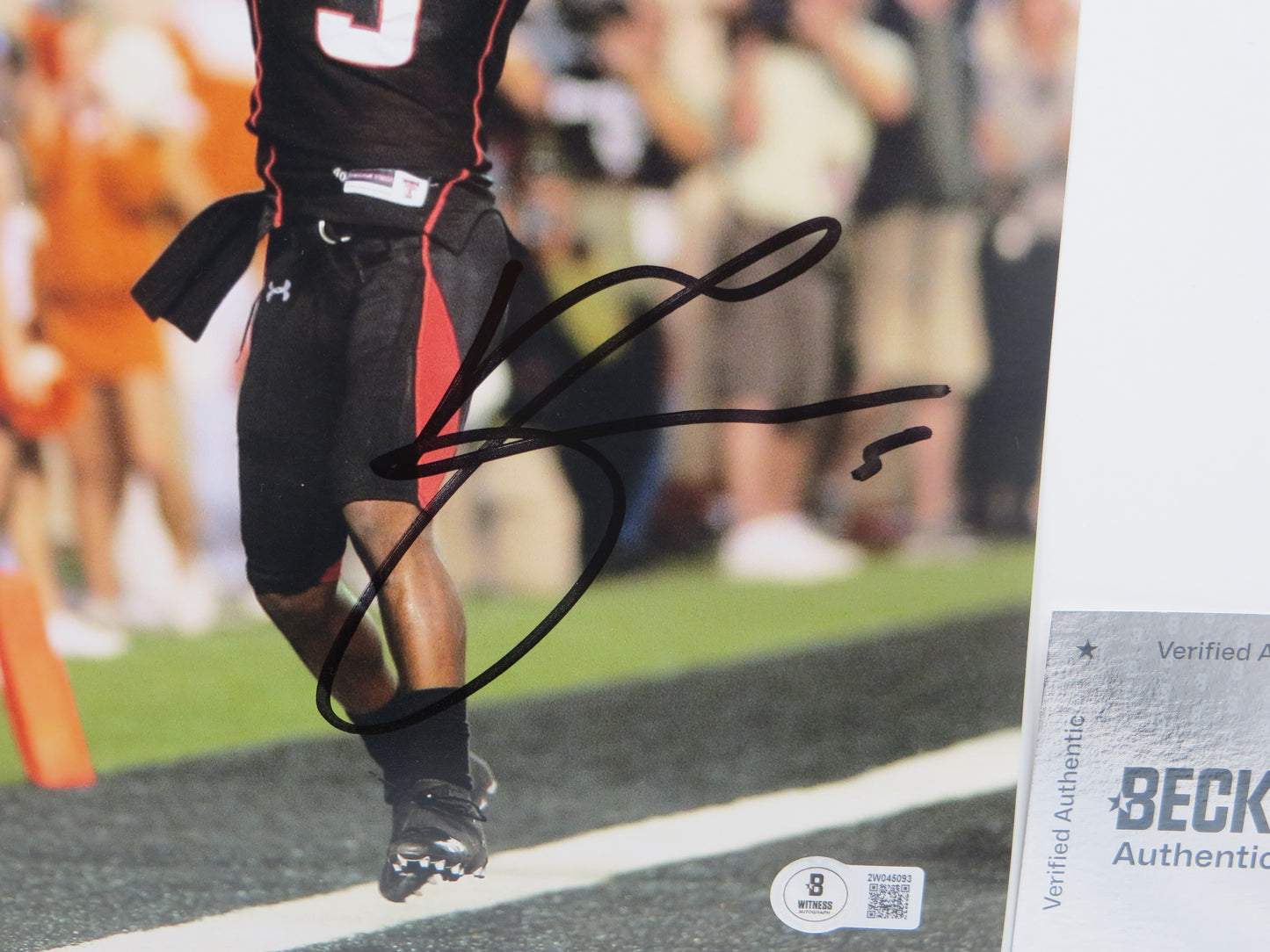MICHAEL CRABTREE Texas Tech Red Raiders SIGNED 8x10 Touchdown PHOTO BAS COA