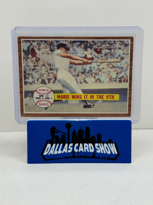 1962 Topps #234 Roger Maris (Wins it in the 9th)