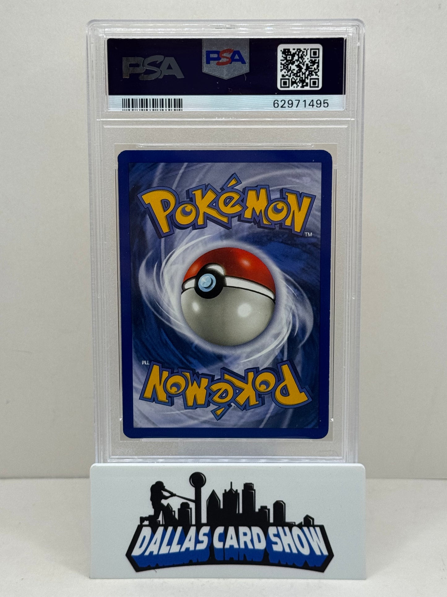 1999 Pokémon #4 Charizard Holo PSA 7