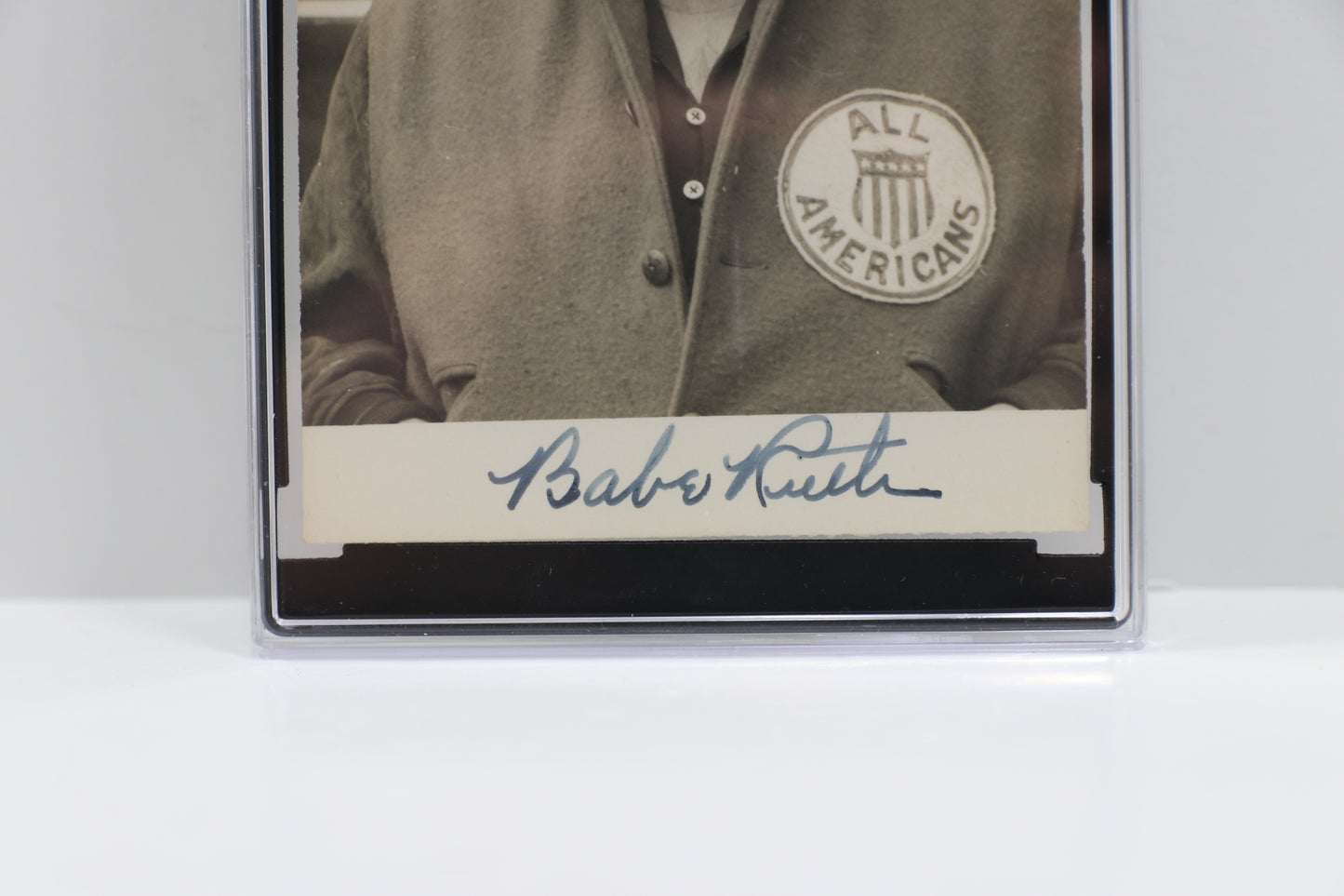 BABE RUTH SIGNED NEW YORK YANKEES Tour of Japan PORTRAIT PHOTO SGC Slab JSA