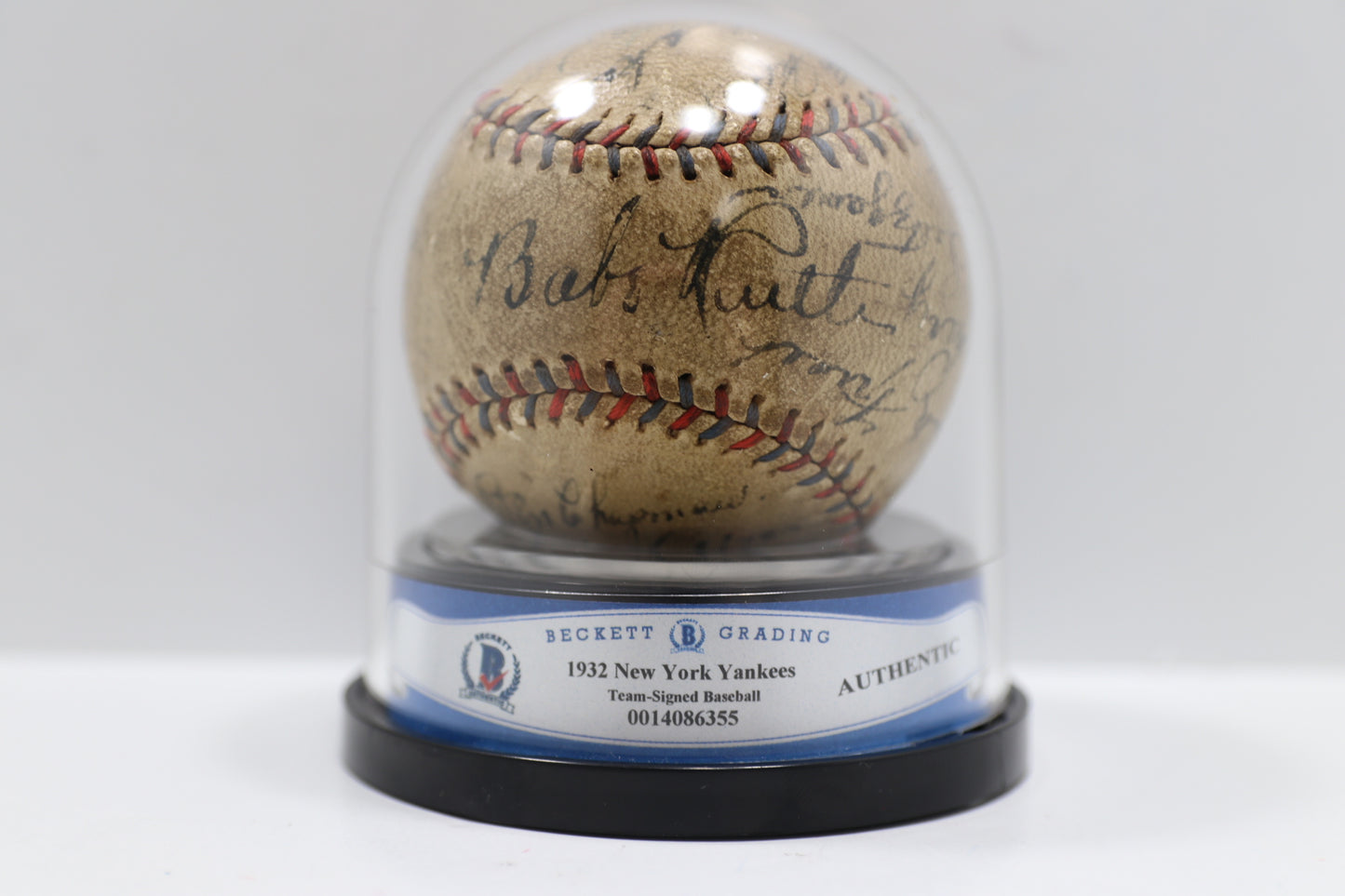 1932 New York Yankees St. Louis Cardinals SIGNED BASEBALL BABE RUTH LOU GEHRIG BAS