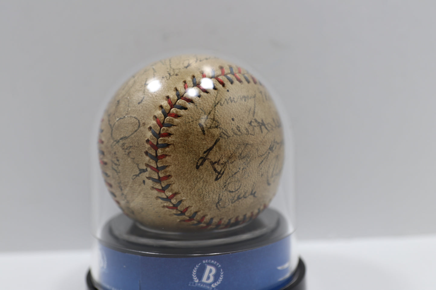 1932 New York Yankees St. Louis Cardinals SIGNED BASEBALL BABE RUTH LOU GEHRIG BAS