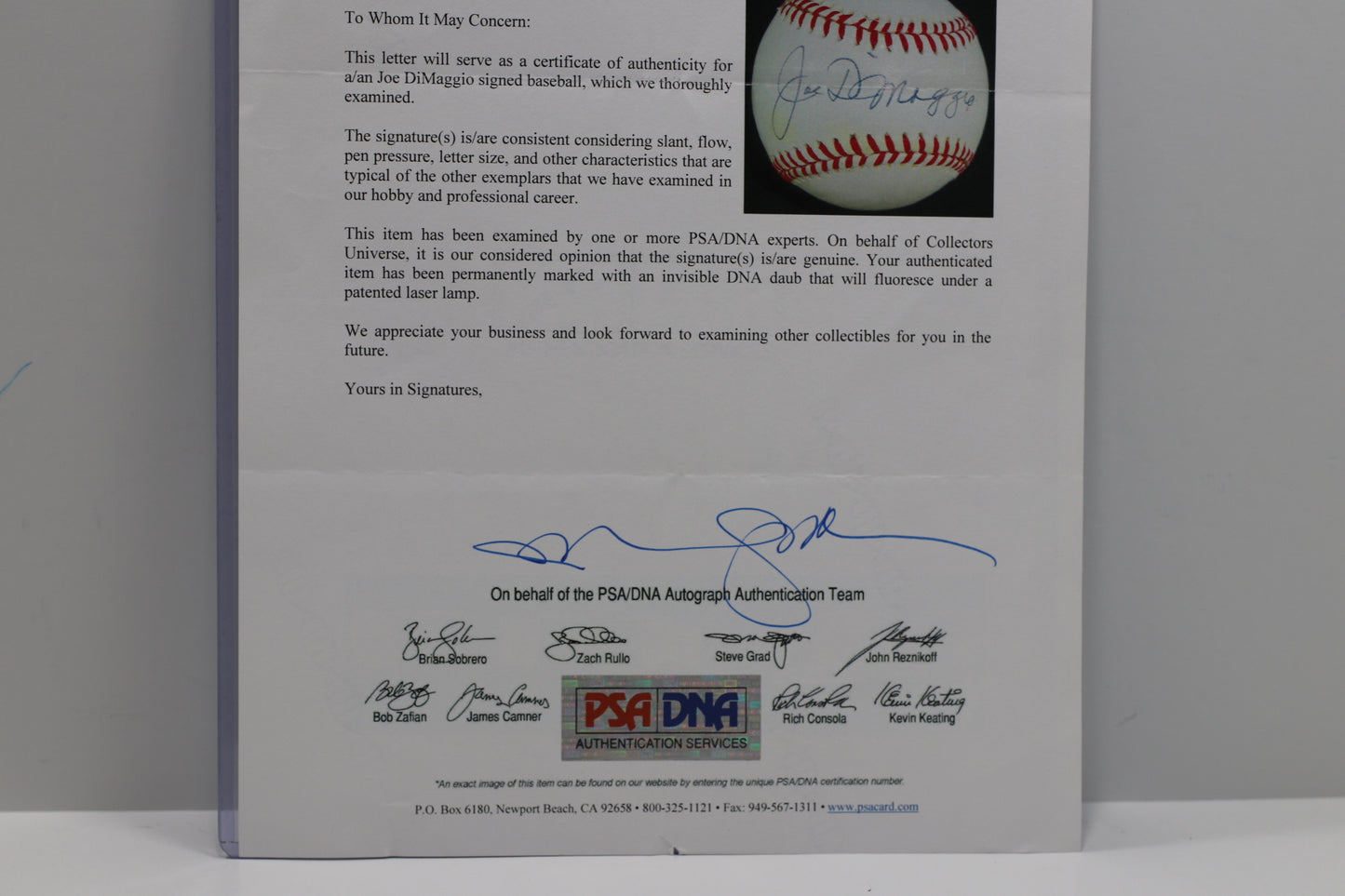 JOE DIMAGGIO SIGNED RAWLINGS BASEBALL NEW YOURK YANKEES PSA/DNA LOA