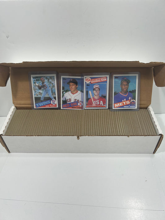 1985 Topps Baseball Complete Set (792) McGwire Kirby Puckett Rodger Clemens RC