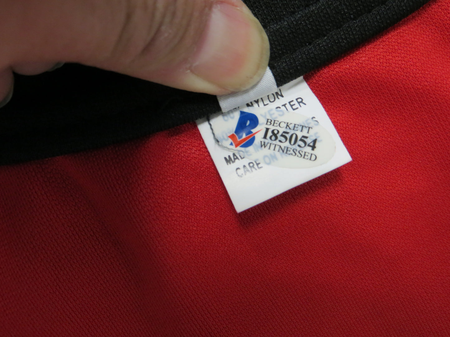 NICHELLE NICHOLS Star Trek SIGNED Shirt STARSHIP ENTERPRISE Uhura BAS COA