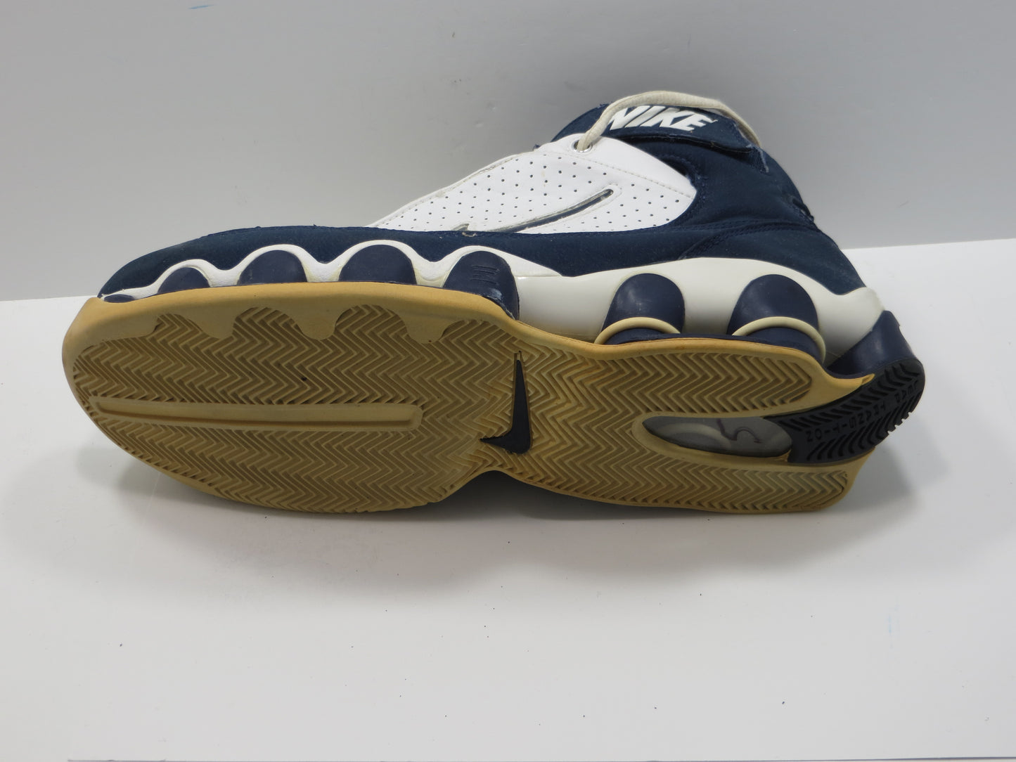 JOSH HOWARD DALLAS MAVERICKS SIGNED GAME USED NIKE Left SHOE JSA