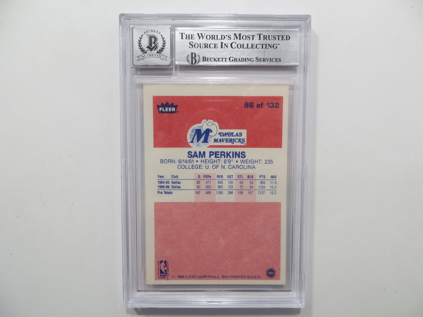 SAM PERKINS SIGNED BGS BAS SLAB 1986 FLEER #86 DALLAS MAVERICKS Auto 10