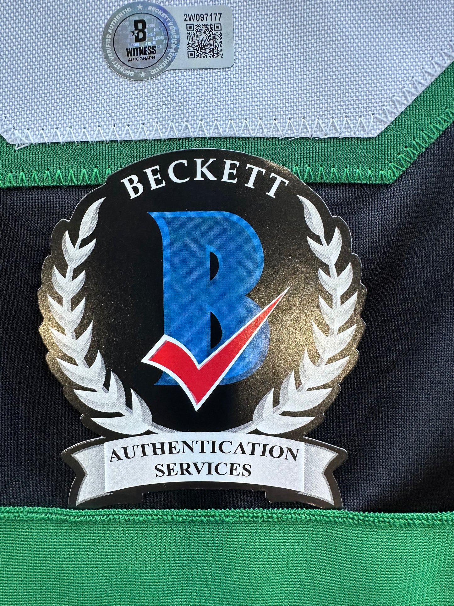 MIKE MODANO SIGNED BLACK HOCKEY JERSEY XL Dallas Stars BAS COA