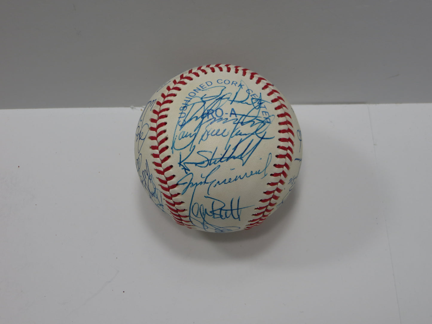 1988 KANSAS CITY ROYALS TEAM SIGNED OAL BASEBALL George Brett JSA COA