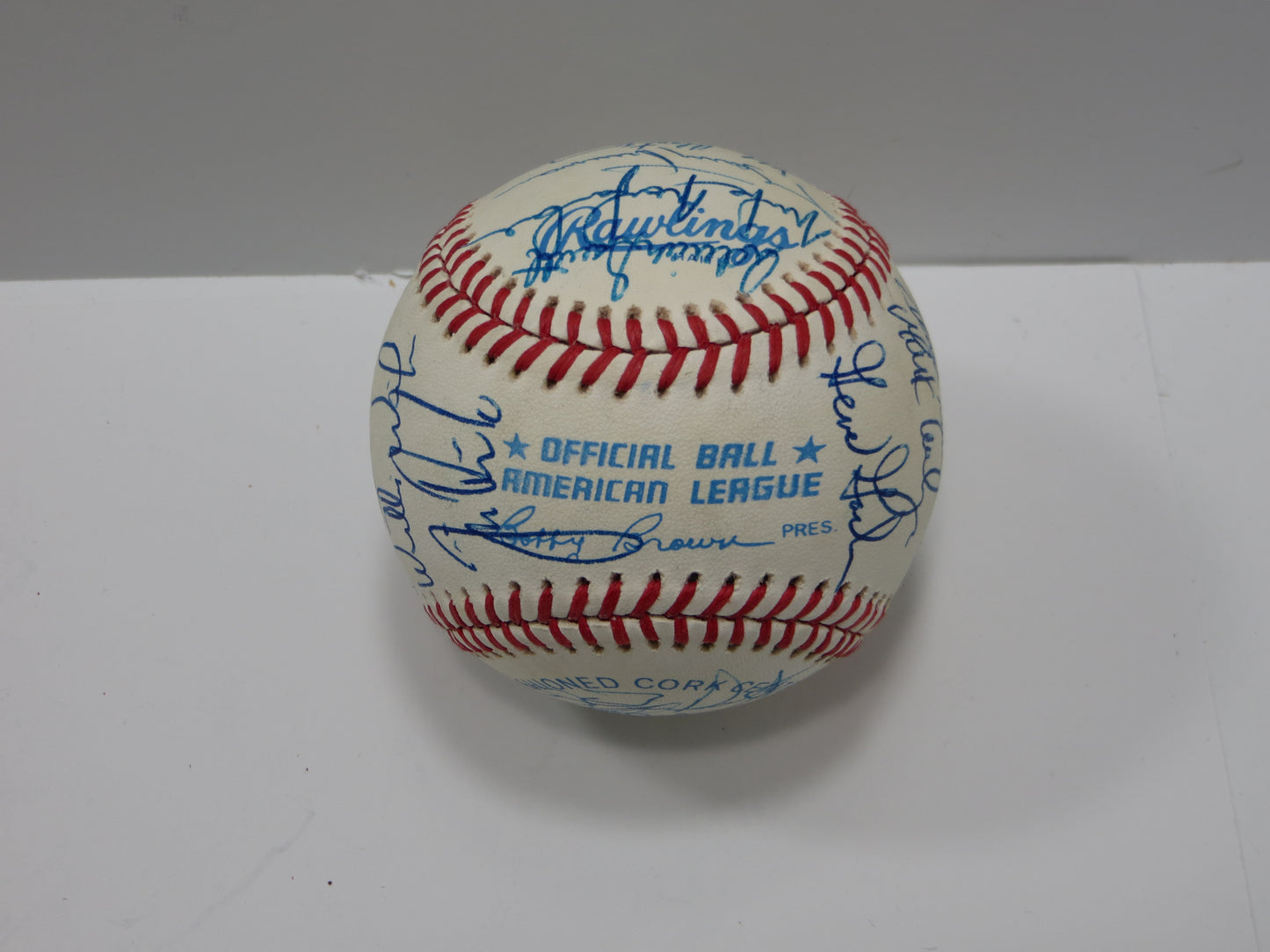 1988 KANSAS CITY ROYALS TEAM SIGNED OAL BASEBALL George Brett JSA COA