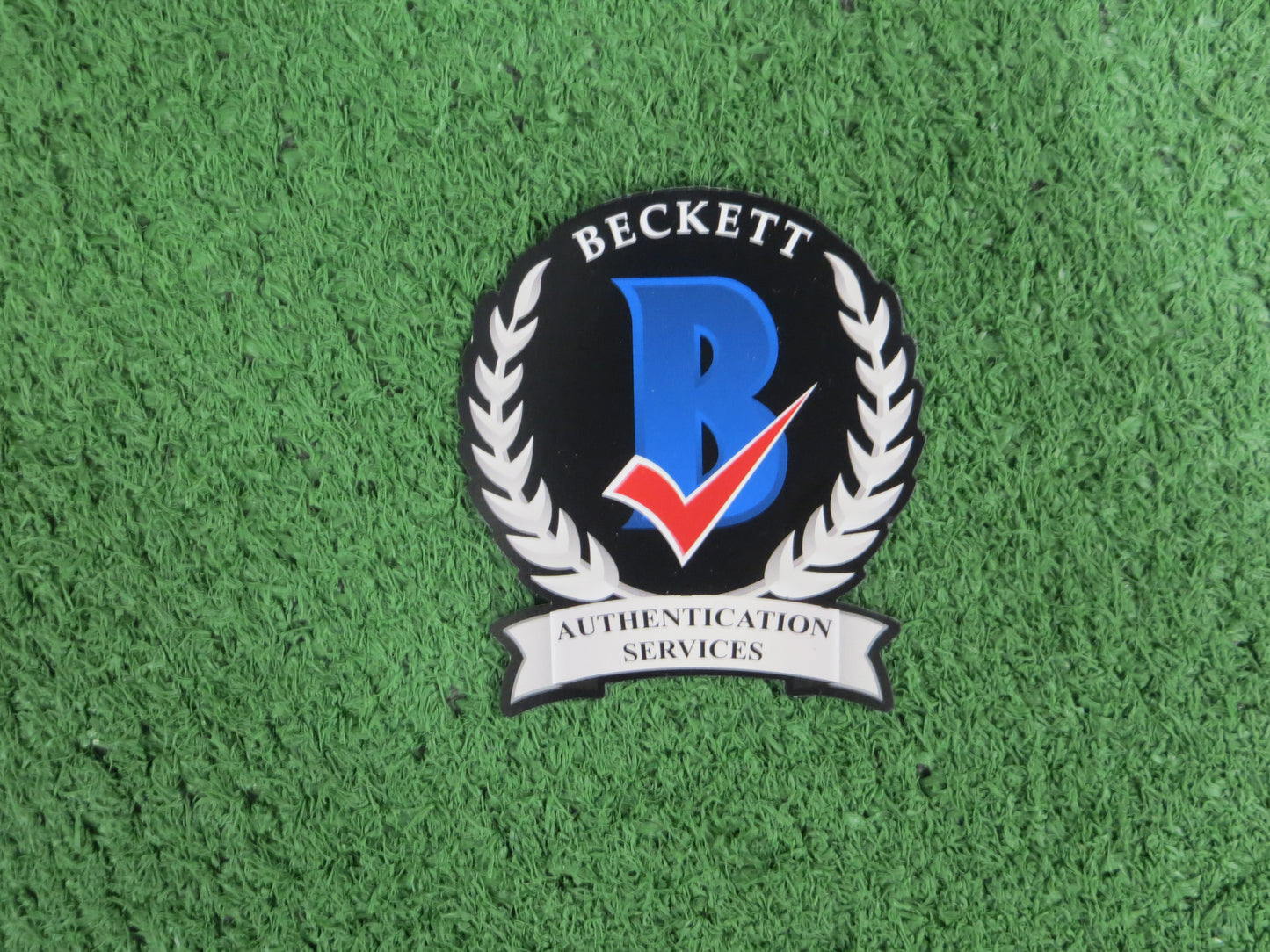 KEVIN VON ERICH SIGNED 16x20 PHOTO w/Iron Claw BAS COA