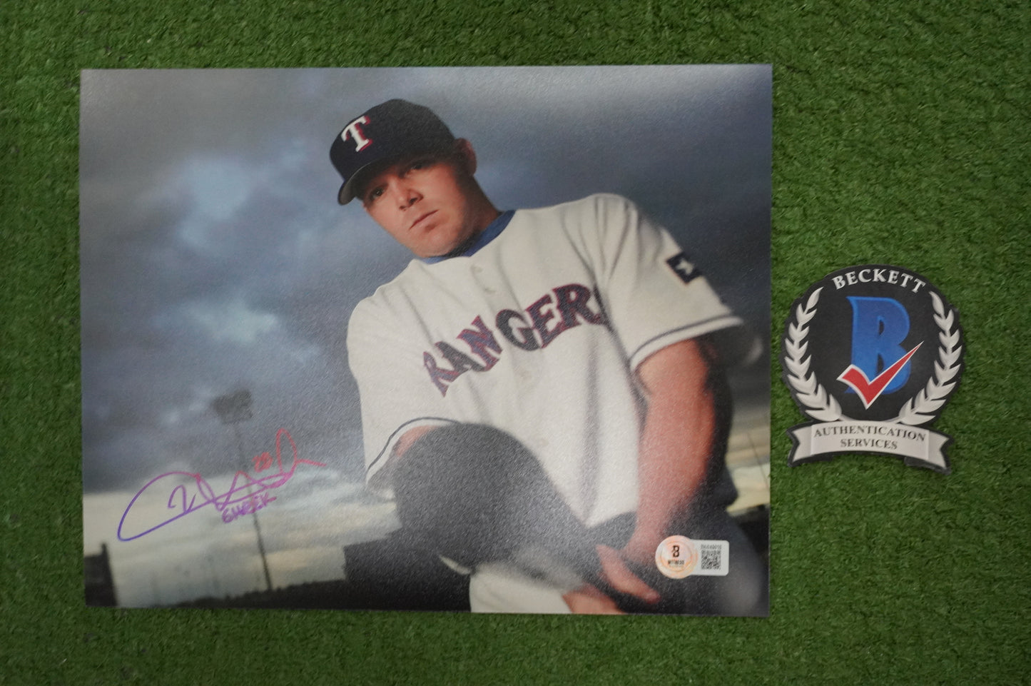KEVIN MENCH Signed 8x10 Photo TEXAS RANGERS w/"Shrek" BAS COA