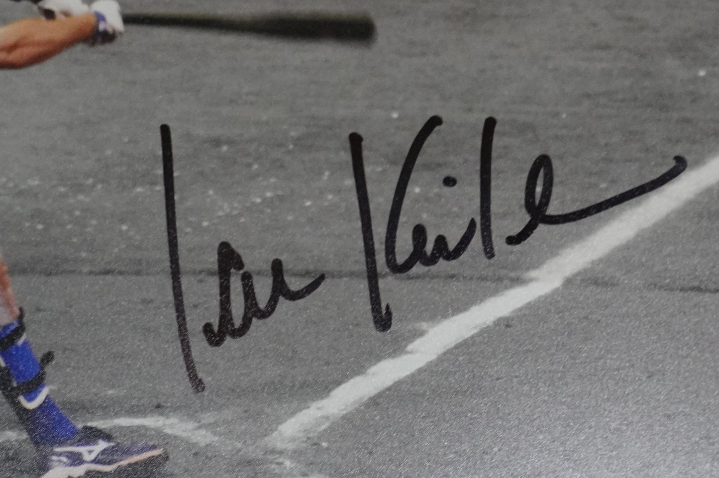 IAN KINSLER Signed 8x10 Photo TEXAS RANGERS BAS COA