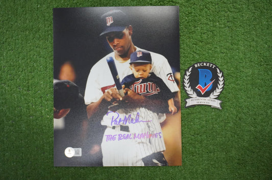 PAT PATRICK MAHOMES SR. SIGNED 8x10 PHOTO w/THE REAL Twins BAS COA