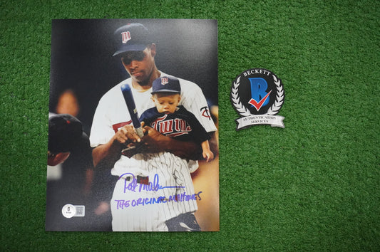 PAT PATRICK MAHOMES SR. SIGNED 8x10 PHOTO w/THE ORIGINAL Twins BAS COA