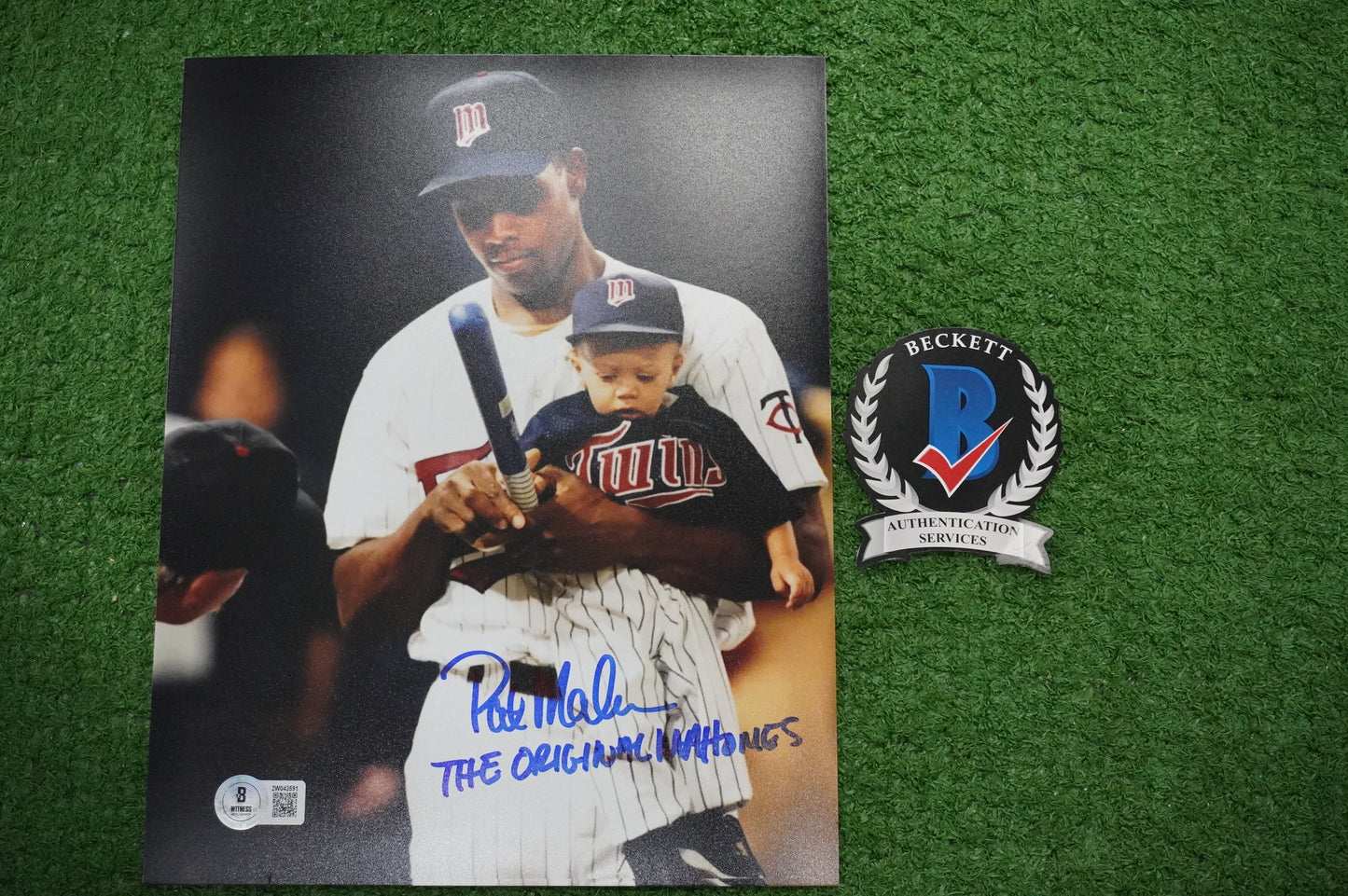 PAT MAHOMES SR. MINNESOTA TWINS SIGNED 8x10 PHOTO Original Mahomes CHIEFS BAS
