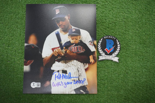 PAT PATRICK MAHOMES SR. SIGNED 8x10 PHOTO w/WHO'S YOUR DADDY? Twins BAS