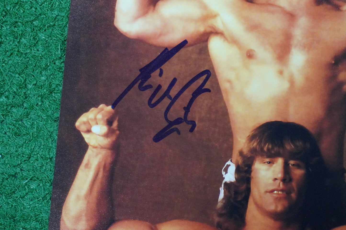 KEVIN VON ERICH SIGNED 8x10 PHOTO w/Kerry BAS COA