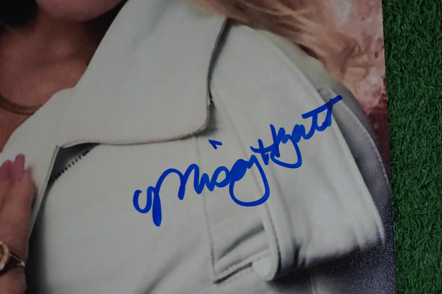 MISSY HYATT WWE SIGNED 8x10 White Jacket PHOTO Dallas Card Show DCS COA