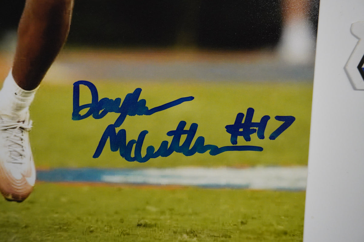 DAYLAN McCUTCHEON TEXAS LONGHORNS SIGNED Wide Open 8x10 PHOTO BAS