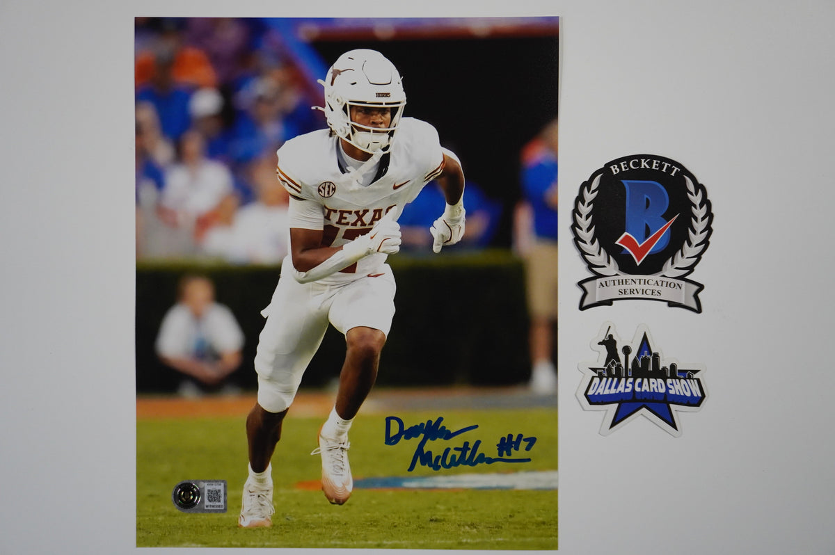 DAYLAN McCUTCHEON TEXAS LONGHORNS SIGNED Wide Open 8x10 PHOTO BAS