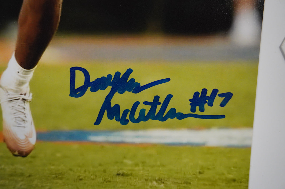 DAYLAN McCUTCHEON TEXAS LONGHORNS SIGNED Wide Open 8x10 PHOTO BAS