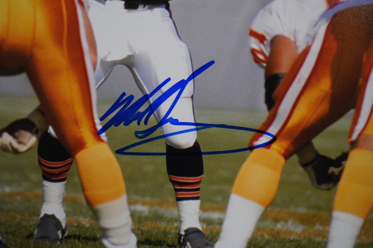 MIKE SINGLETARY CHICAGO BEARS SIGNED vs TAMPA BAY 8x10 PHOTO BAS