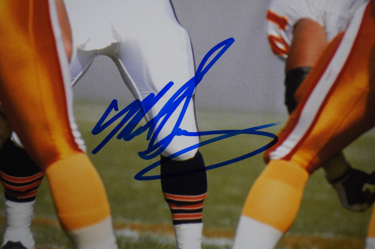 MIKE SINGLETARY CHICAGO BEARS SIGNED vs TAMPA BAY 8x10 PHOTO BAS