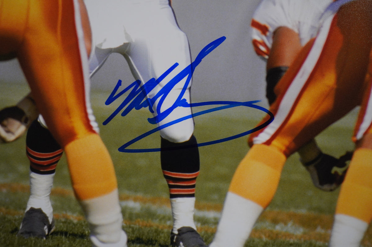 MIKE SINGLETARY CHICAGO BEARS SIGNED vs TAMPA BAY 8x10 PHOTO BAS