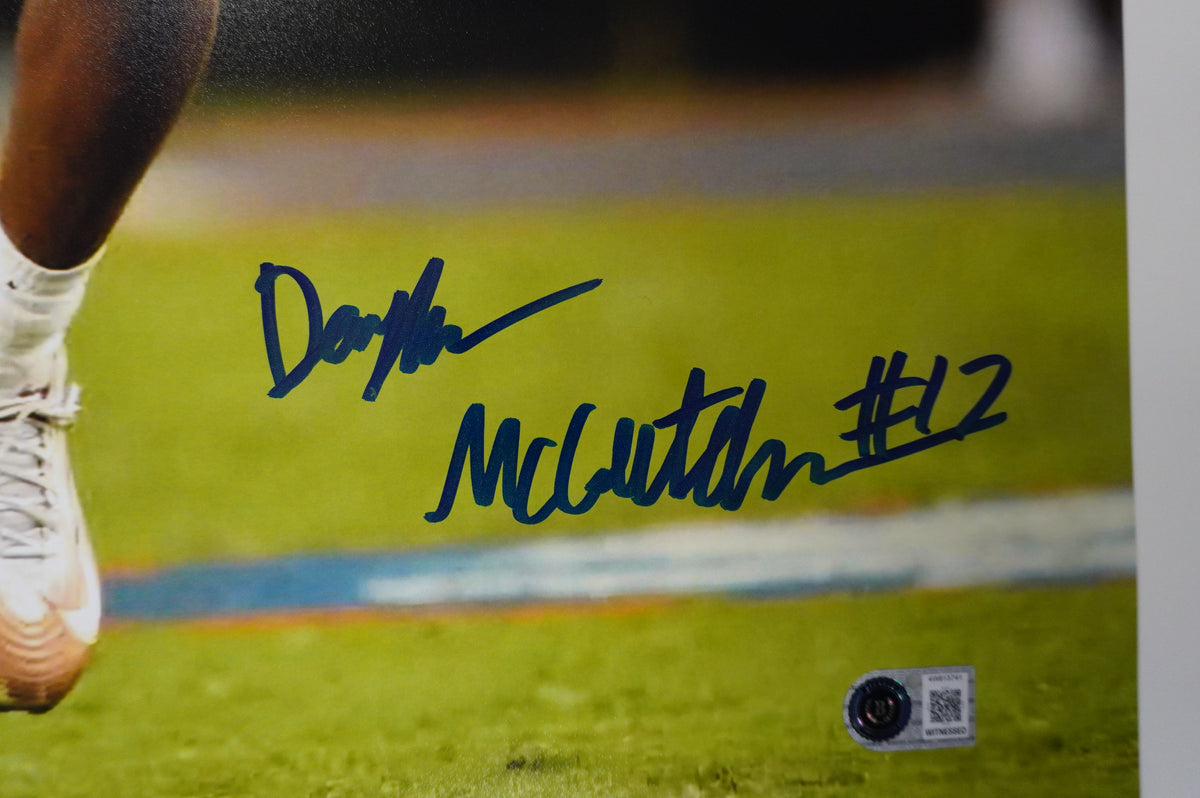 DAYLAN McCUTCHEON TEXAS LONGHORNS SIGNED Wide Open 16x20 PHOTO BAS