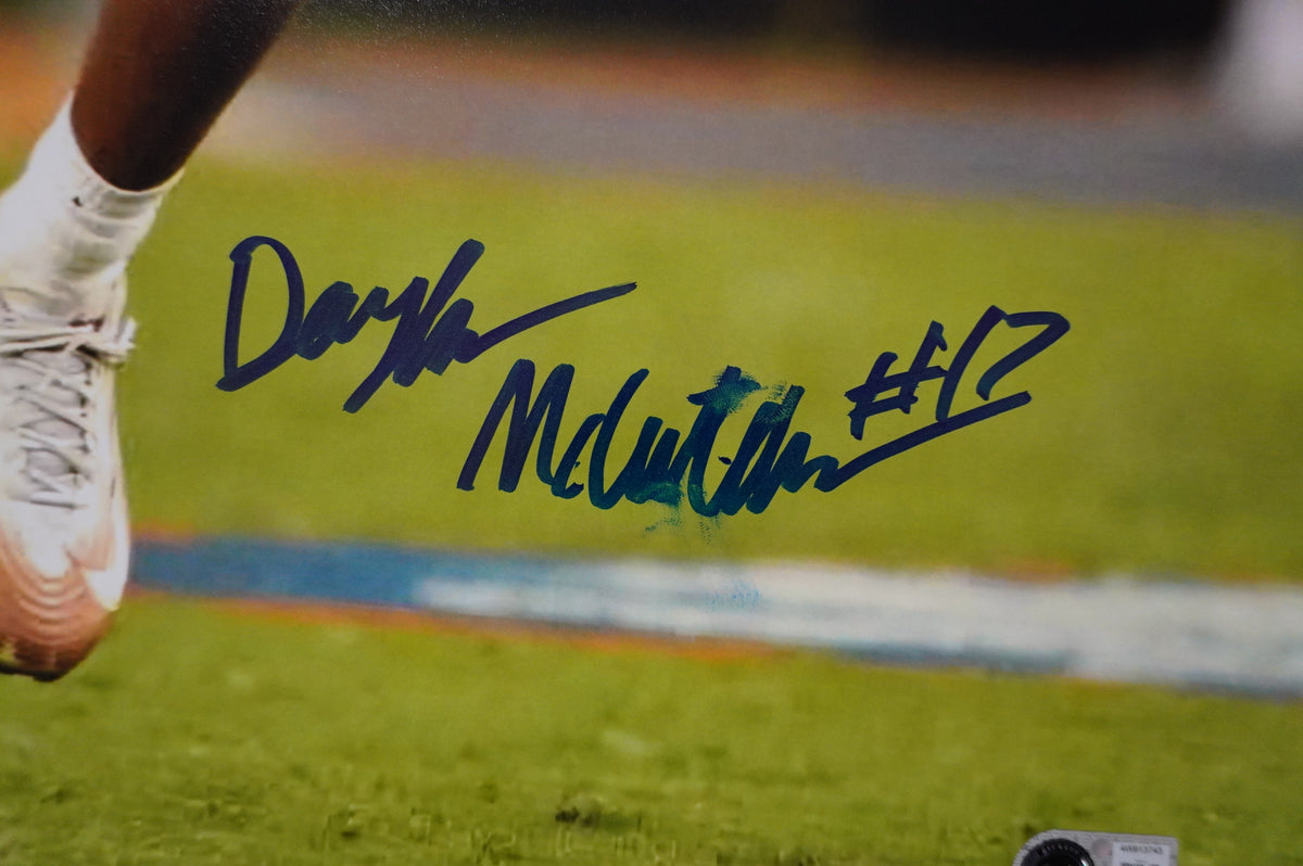 DAYLAN McCUTCHEON TEXAS LONGHORNS SIGNED Wide Open 16x20 PHOTO BAS
