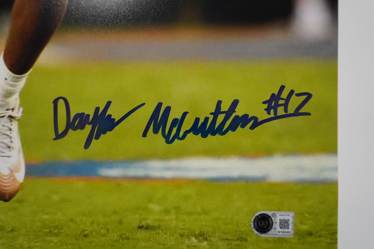 DAYLAN McCUTCHEON TEXAS LONGHORNS SIGNED Wide Open 16x20 PHOTO BAS