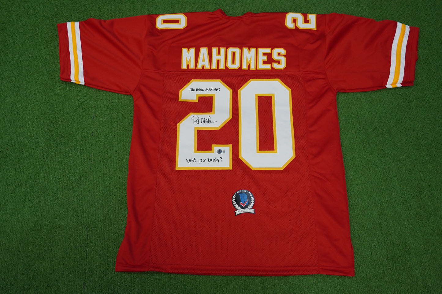 PAT PATRICK MAHOMES SR SIGNED JERSEY KC CHIEFS w/The Real Who'sYourDaddy BAS