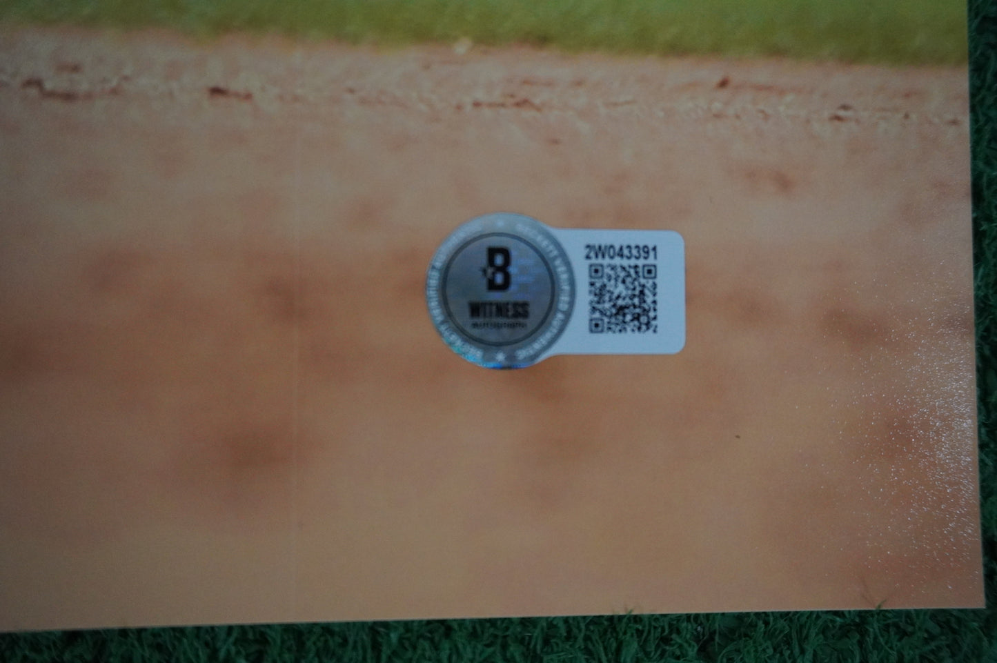 IAN KINSLER TEXAS RANGERS SIGNED 16x20 FIELDING PHOTO BAS COA