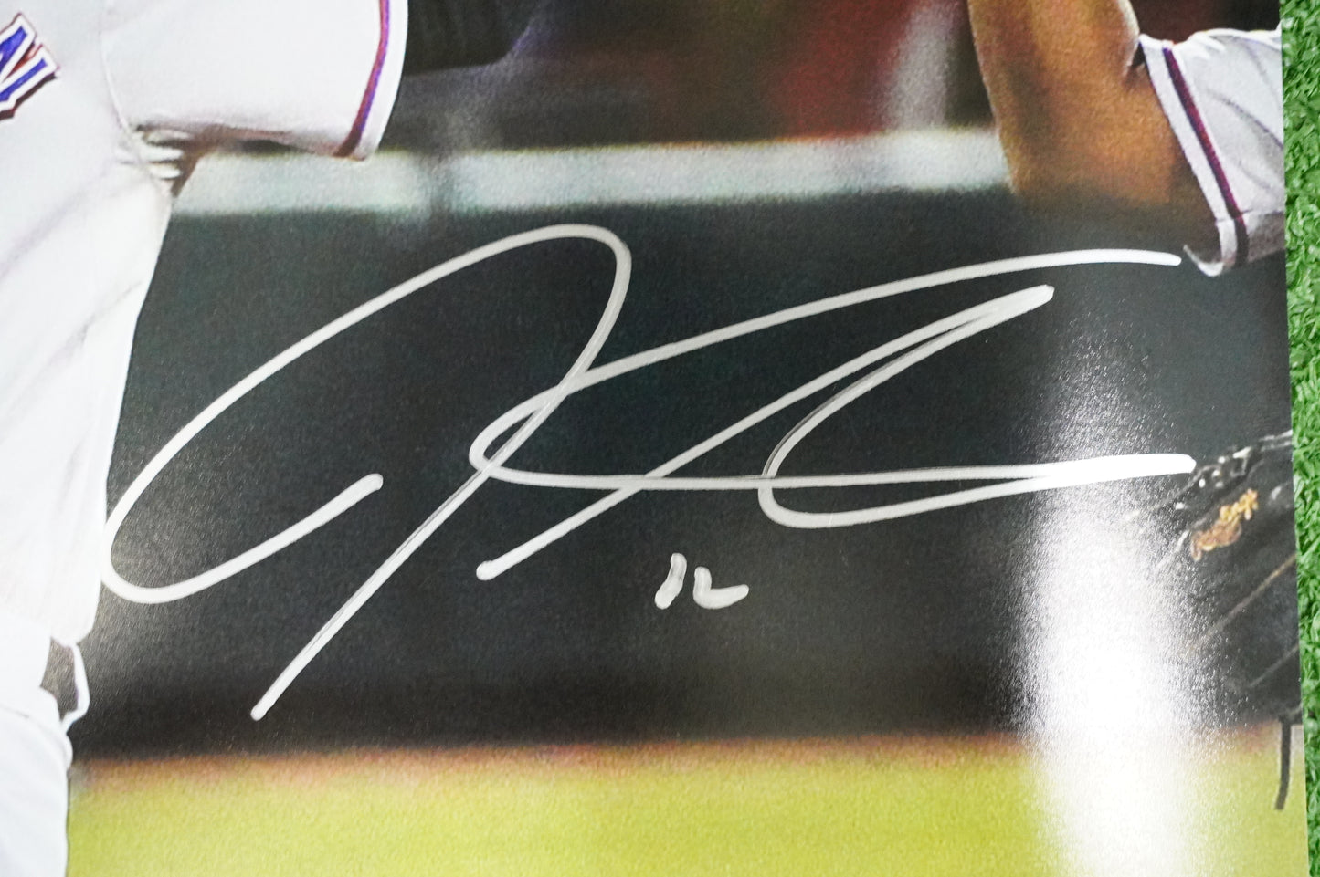 JOSH HAMILTON & MICHAEL YOUNG & IAN KINSLER TEXAS RANGERS SIGNED 16x20 BAS