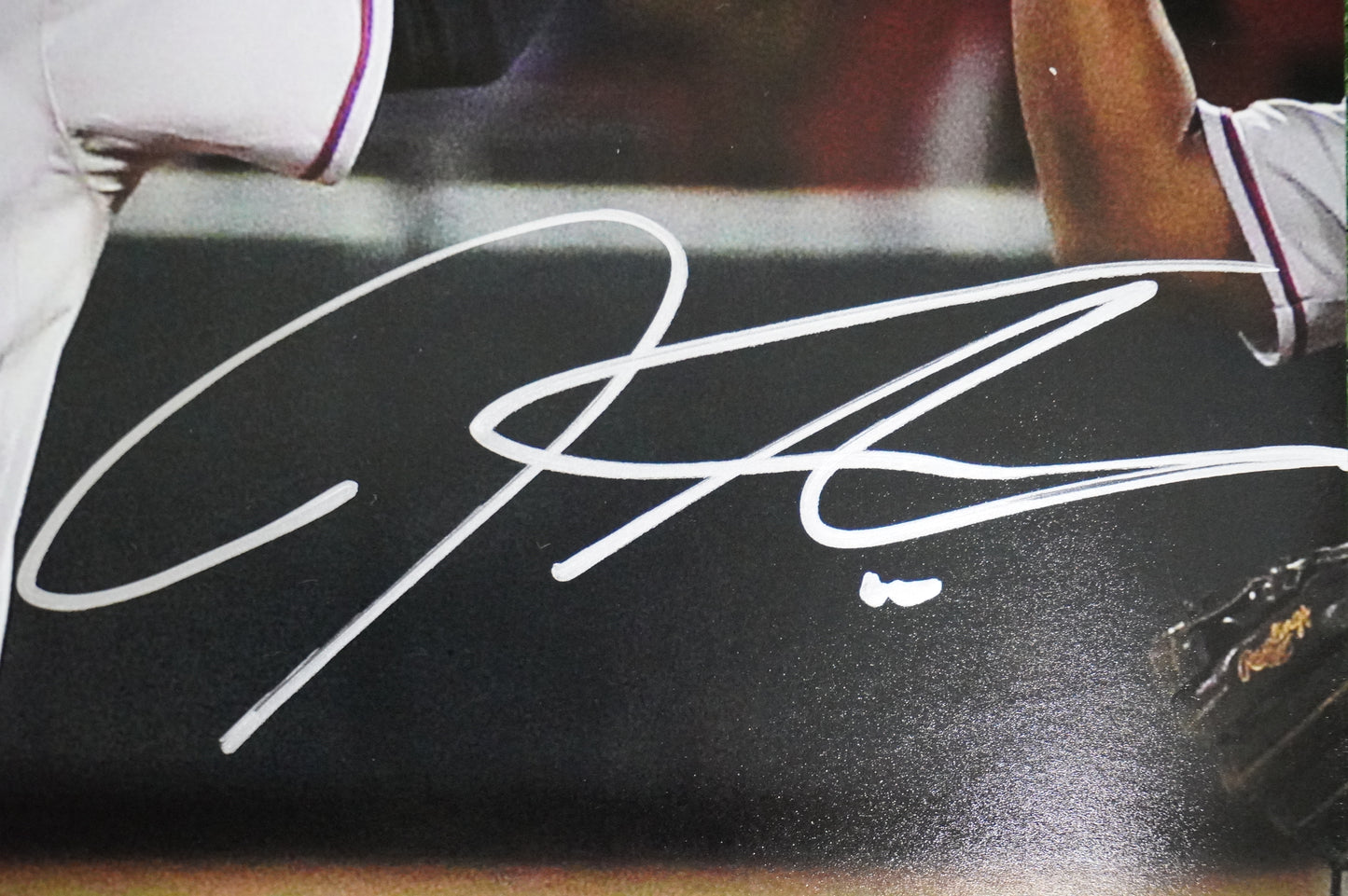 JOSH HAMILTON & MICHAEL YOUNG & IAN KINSLER TEXAS RANGERS SIGNED 16x20 BAS