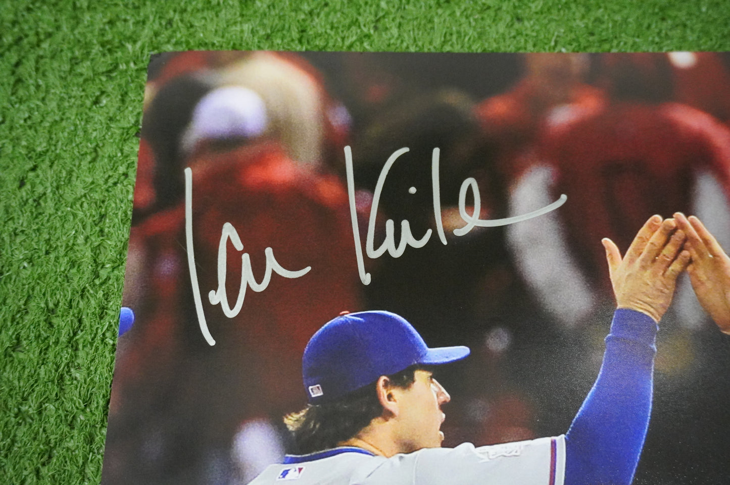 JOSH HAMILTON & MICHAEL YOUNG & IAN KINSLER TEXAS RANGERS SIGNED 16x20 BAS
