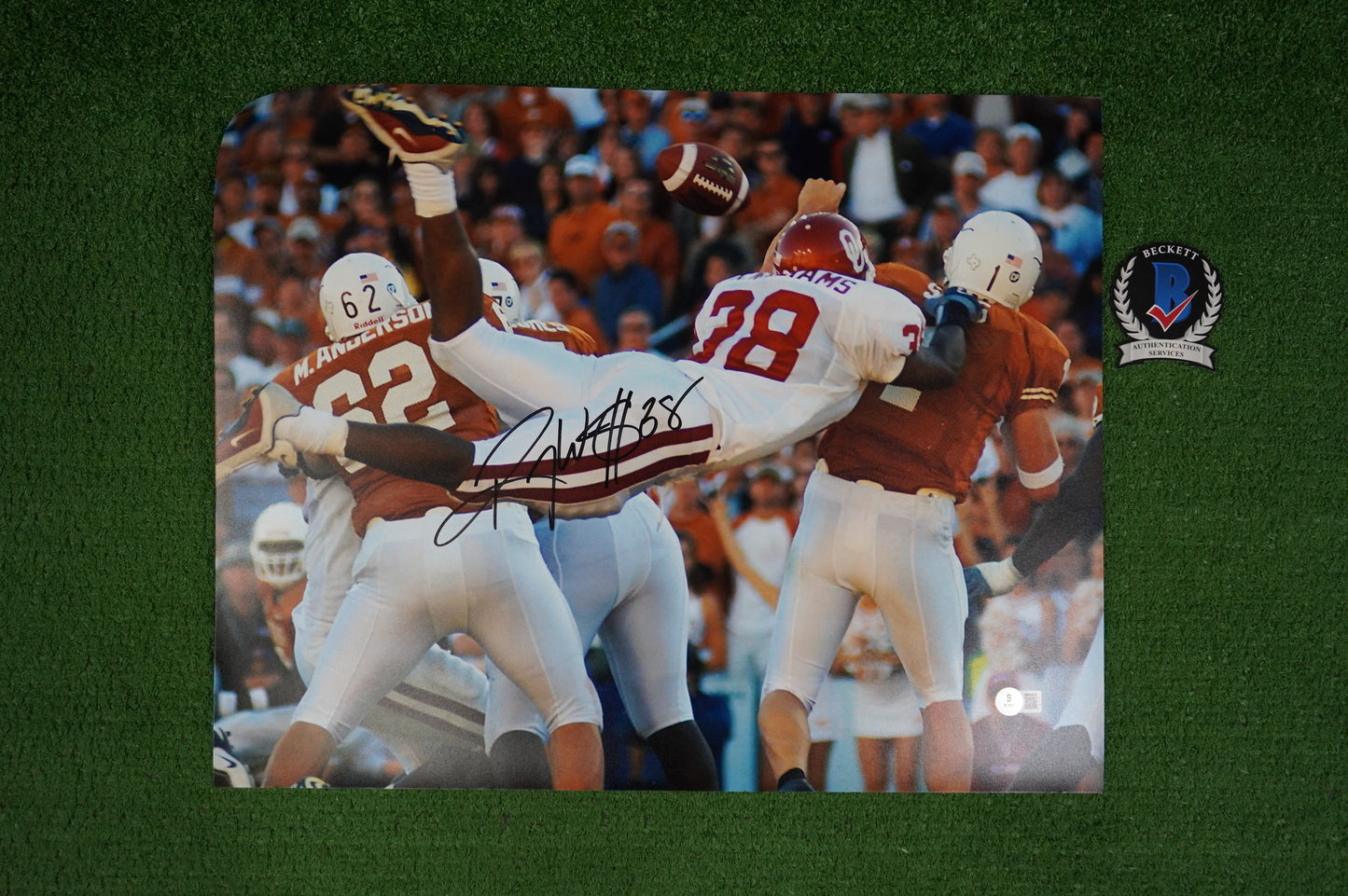 ROY WILLIAMS OU OKLAHOMA SOONERS SIGNED 16x20 Superman PHOTO BAS COA