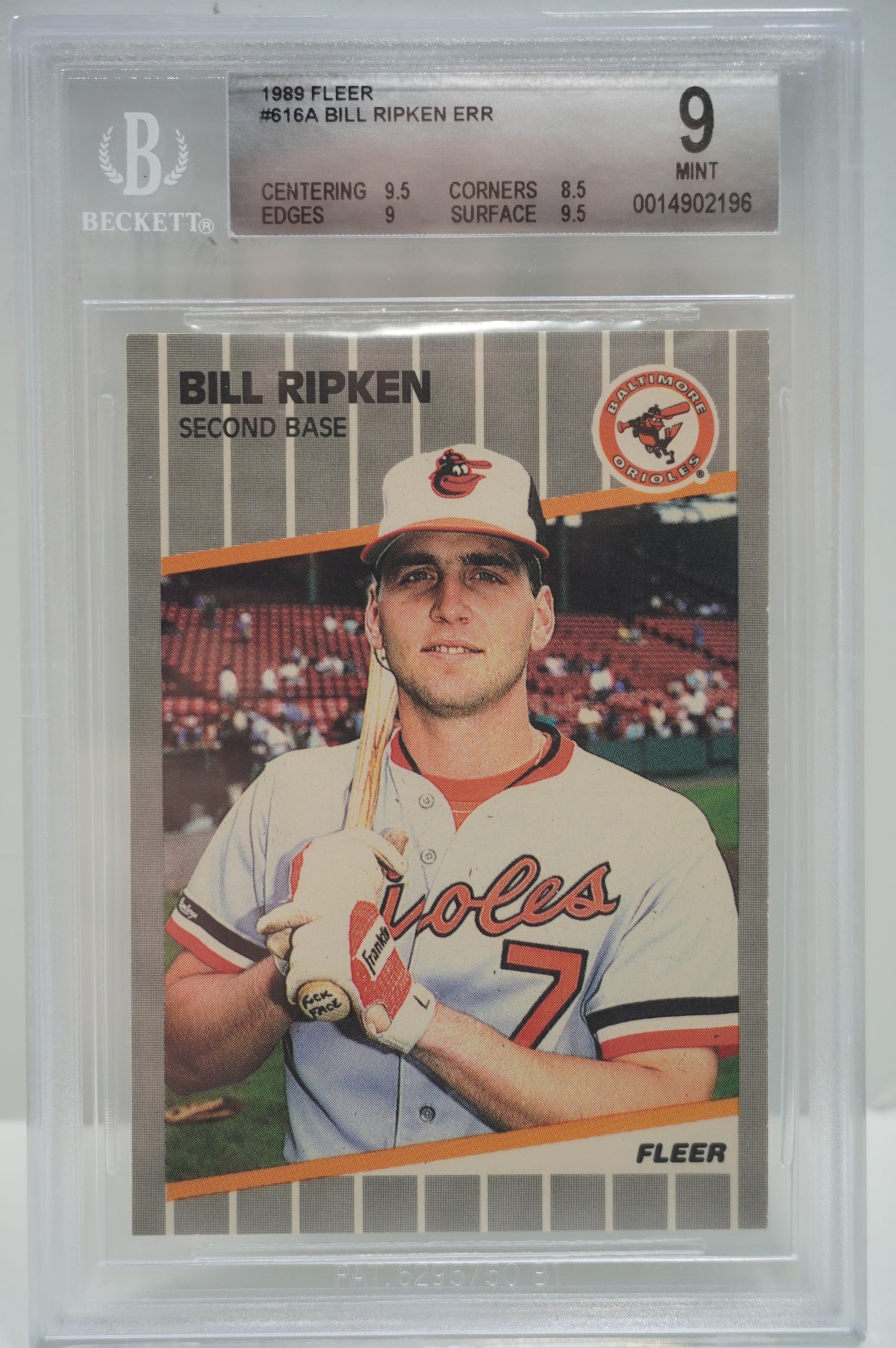 1989 Fleer #616 Bill Ripken ERR BGS 9