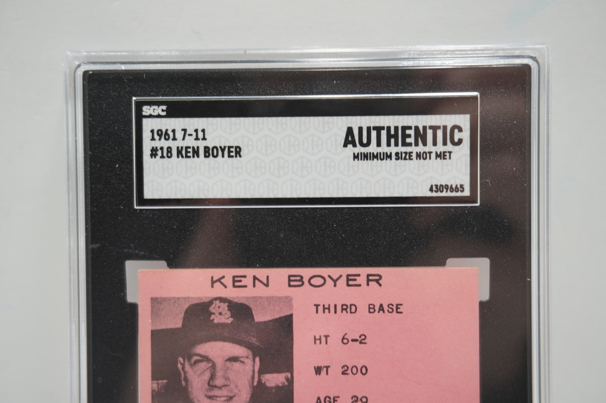 1961 7-11 #18 Ken Boyer SGC Authentic