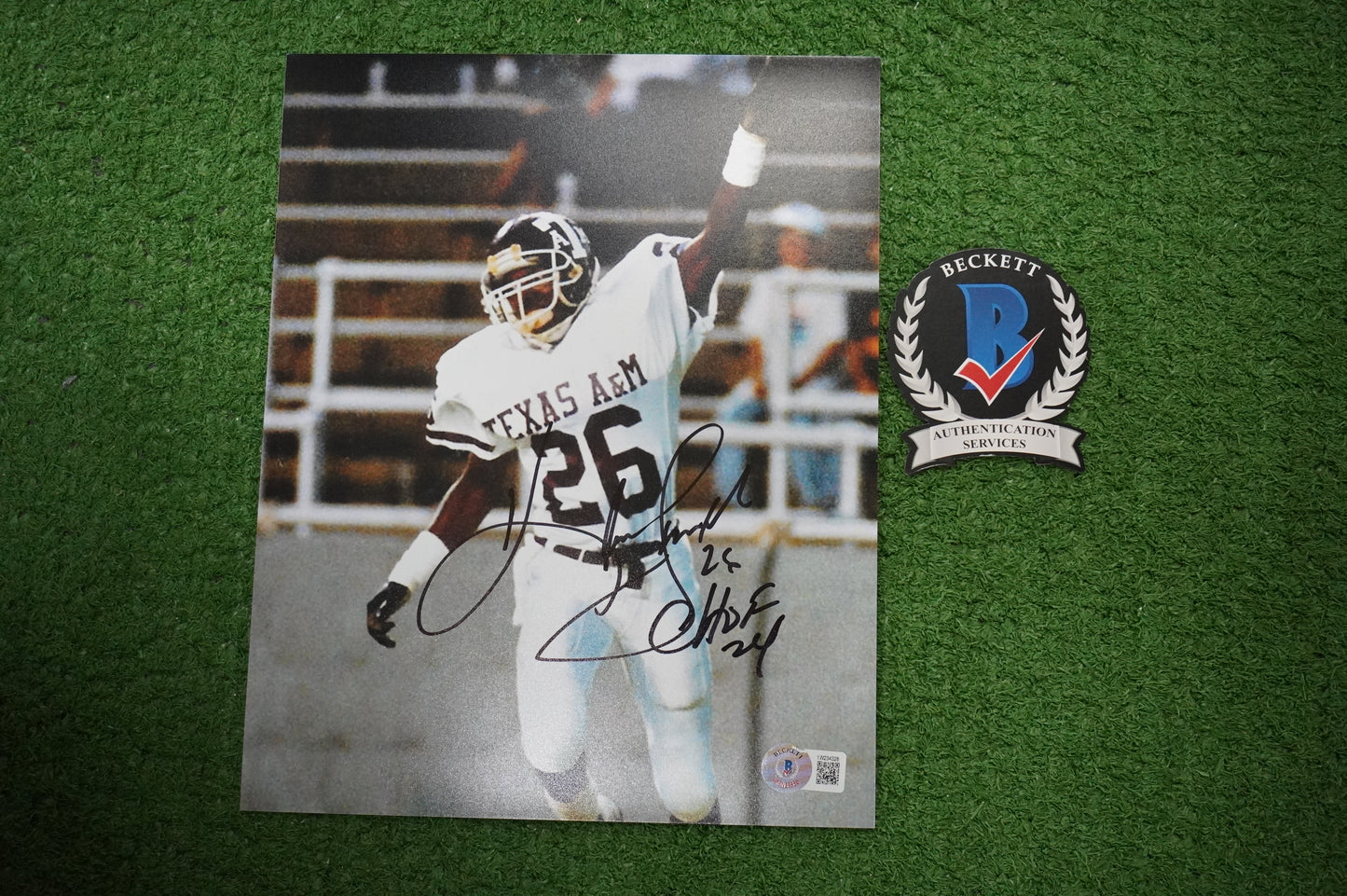 KEVIN SMITH TEXAS A&M AGGIES SIGNED 8x10 PHOTO w/CHOF 24 BAS