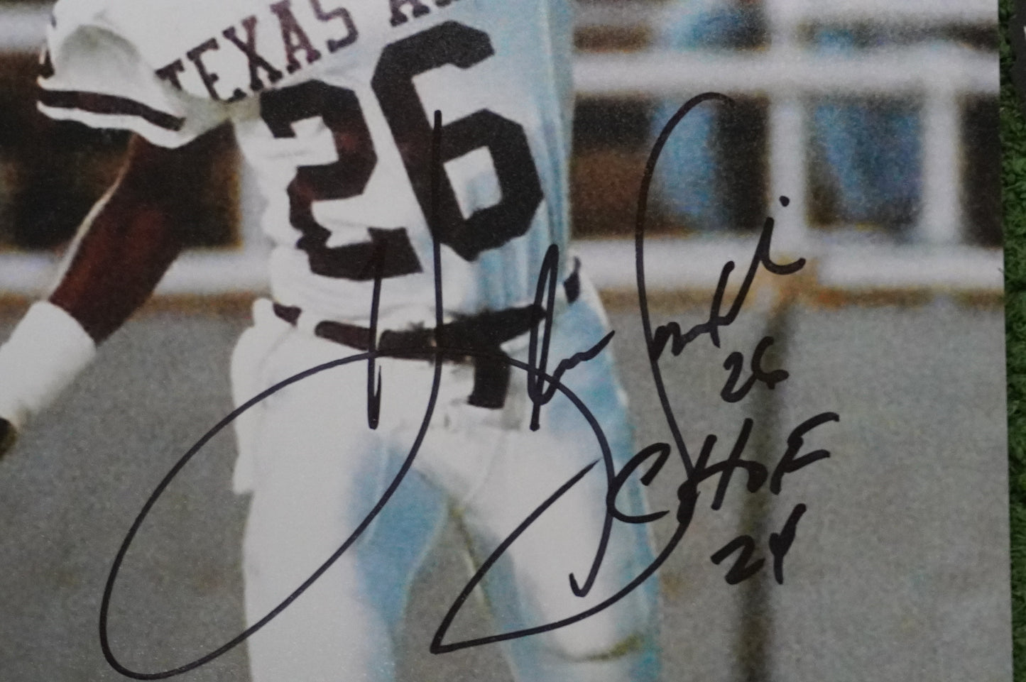 KEVIN SMITH TEXAS A&M AGGIES SIGNED 8x10 PHOTO w/CHOF 24 BAS